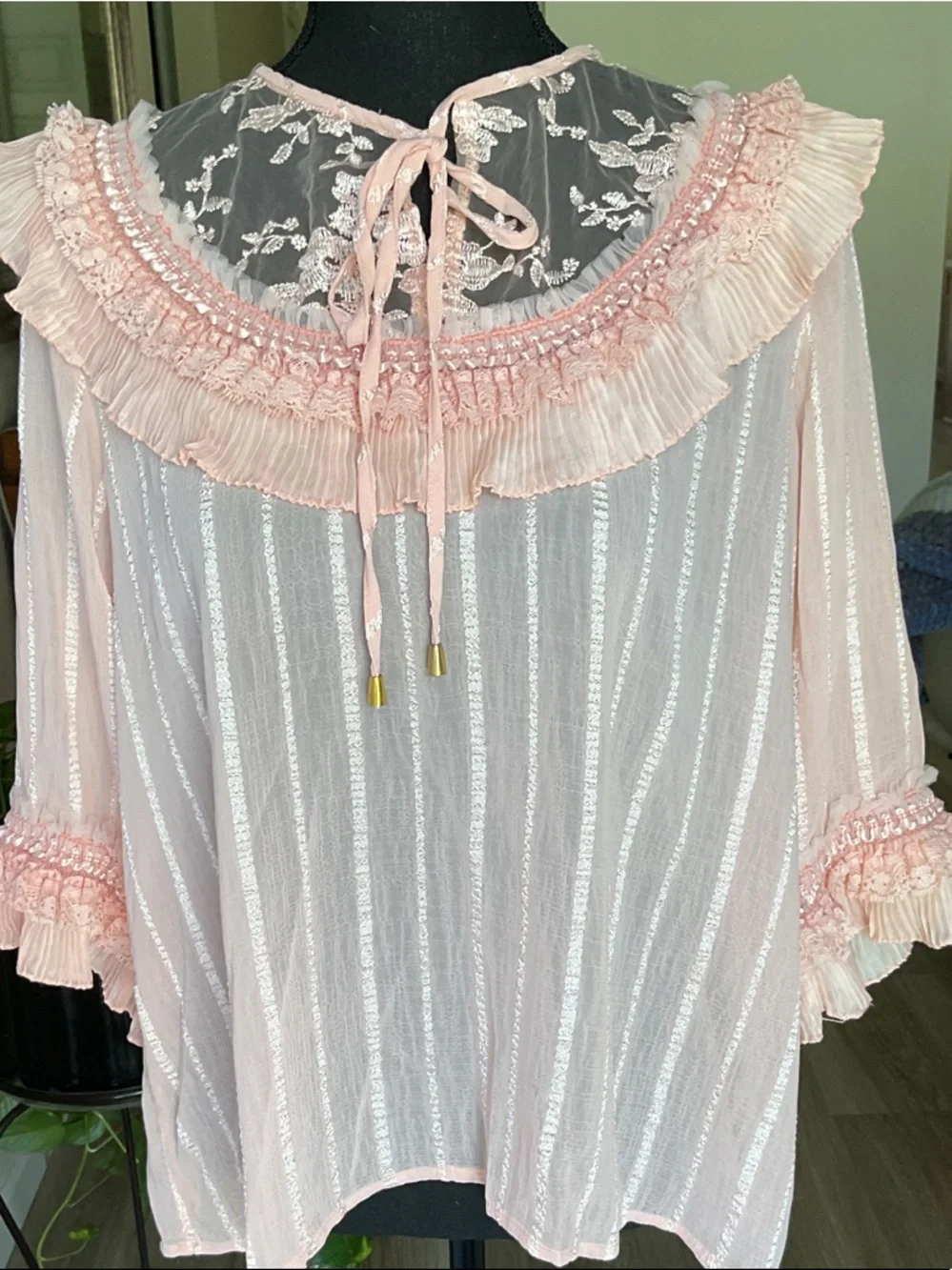 POL Pink Lace Ruffle Blouse - Picture 9 of 9